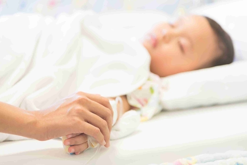 Latest company news about VRS, grippe, Covid-19 mettent la pression sur les pédiatres